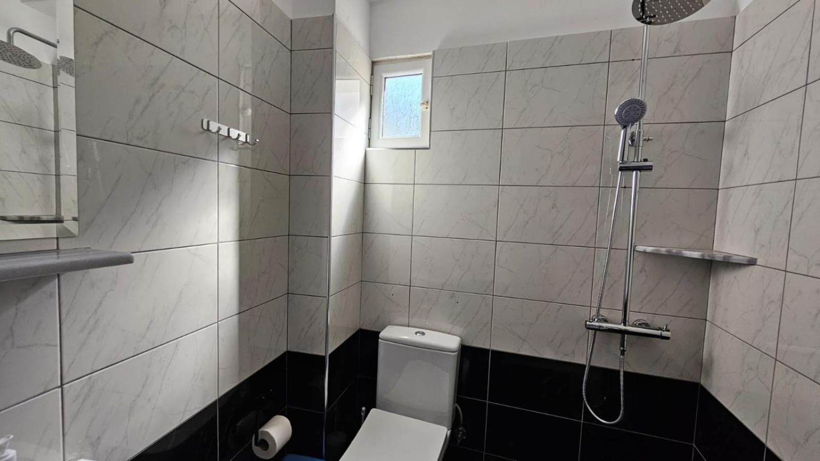 Hotel Arileo Himarë Habitación foto