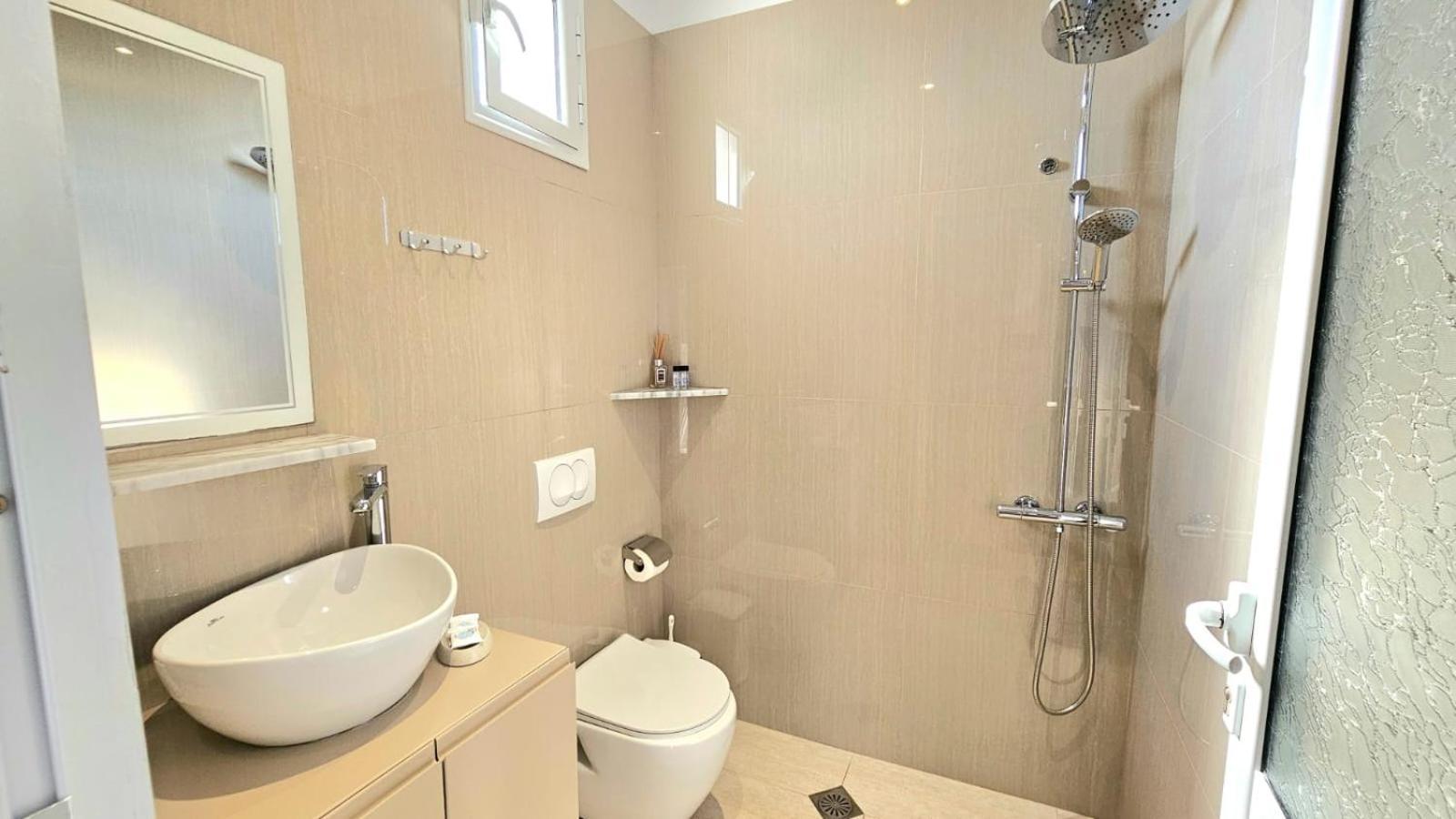 Hotel Arileo Himarë Habitación foto